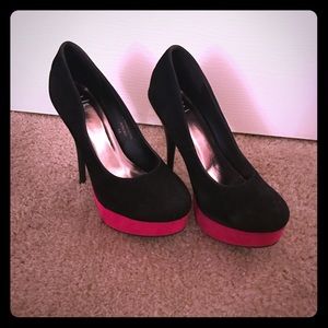 Black and Pink Platform Pumps Size 7.5